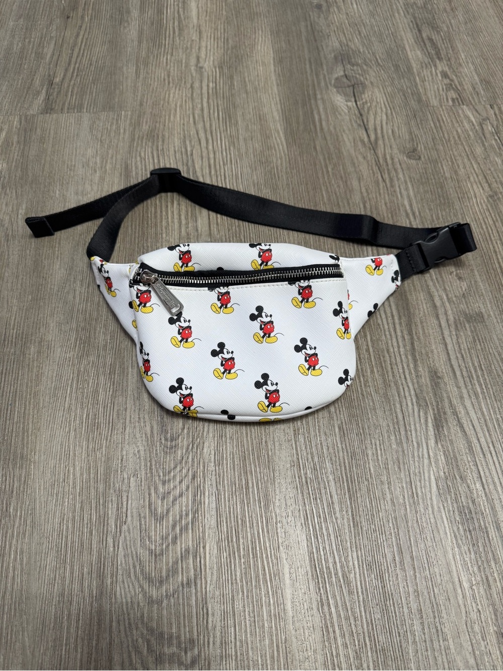 Disney Loungefly Mickey Mouse Fanny Pack Belt Bag Waist Strap Pouch White